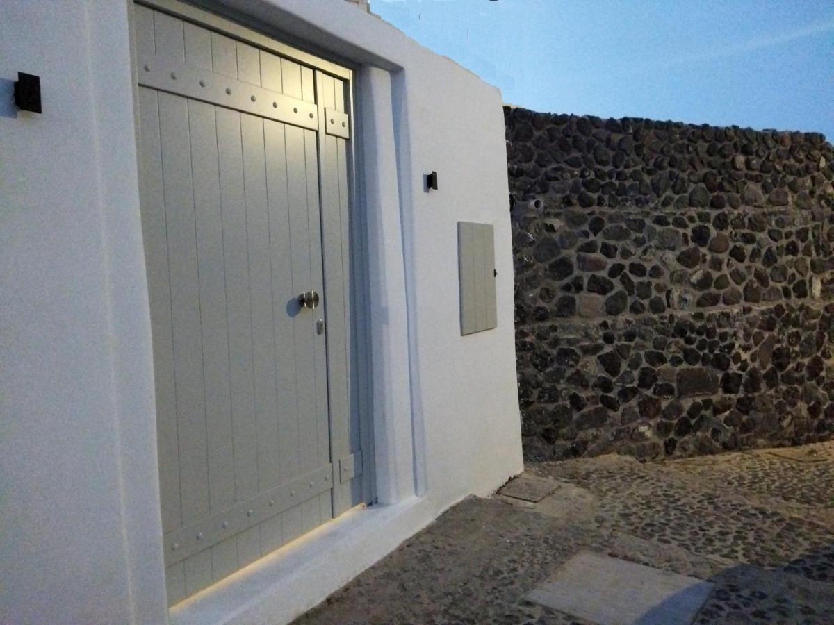 Angeleve Villa With Private Jacuzzi Fira (Santorini) Exterior foto